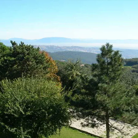Bluebay Colle Della Trinita Perugia Otel 4*