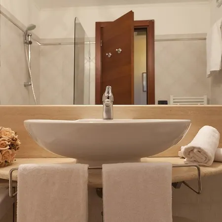 Bluebay Colle Della Trinità 4*