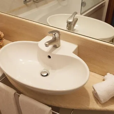 Bluebay Colle Della Trinità Hotel