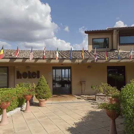 Bluebay Colle Della Trinita Perugia Otel
